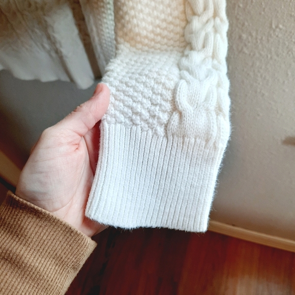 Gap | Cable Knit Cotton Crewneck Pullover Knit Sweater Cream - Picture 5 of 5
